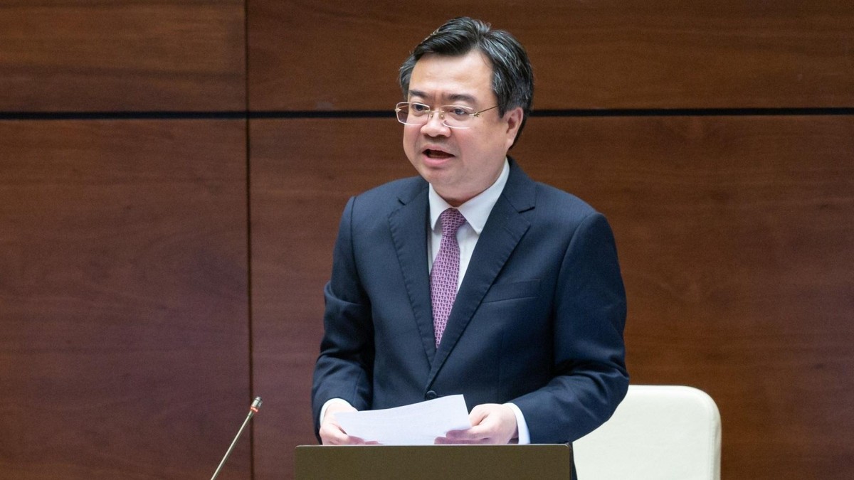 Bộ trưởng Bộ Xây dựng Nguyễn Thanh Nghị trả lời chất vấn của đại biểu - Ảnh: Quốc hội
