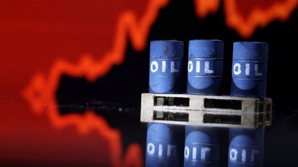 Giá dầu chịu tác động mạnh do kịch bản OPEC nâng sản lượng