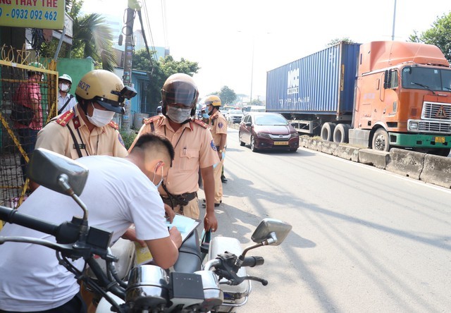 Hà Nội xử lý hơn 74.900 trường hợp vi phạm trật tự an toàn giao thông