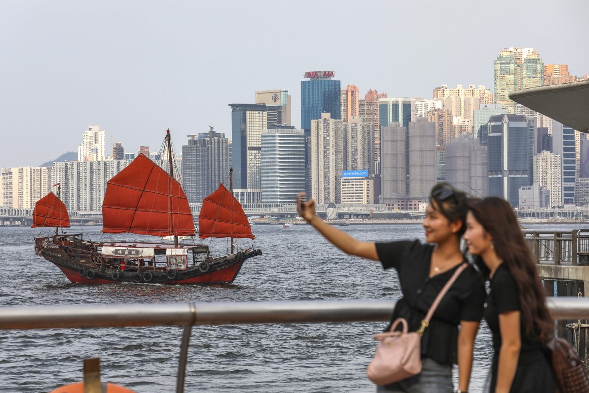 Hồng Kông (Trung Quốc) vẫn là điểm du lịch hấp dẫn hàng đầu châu Á