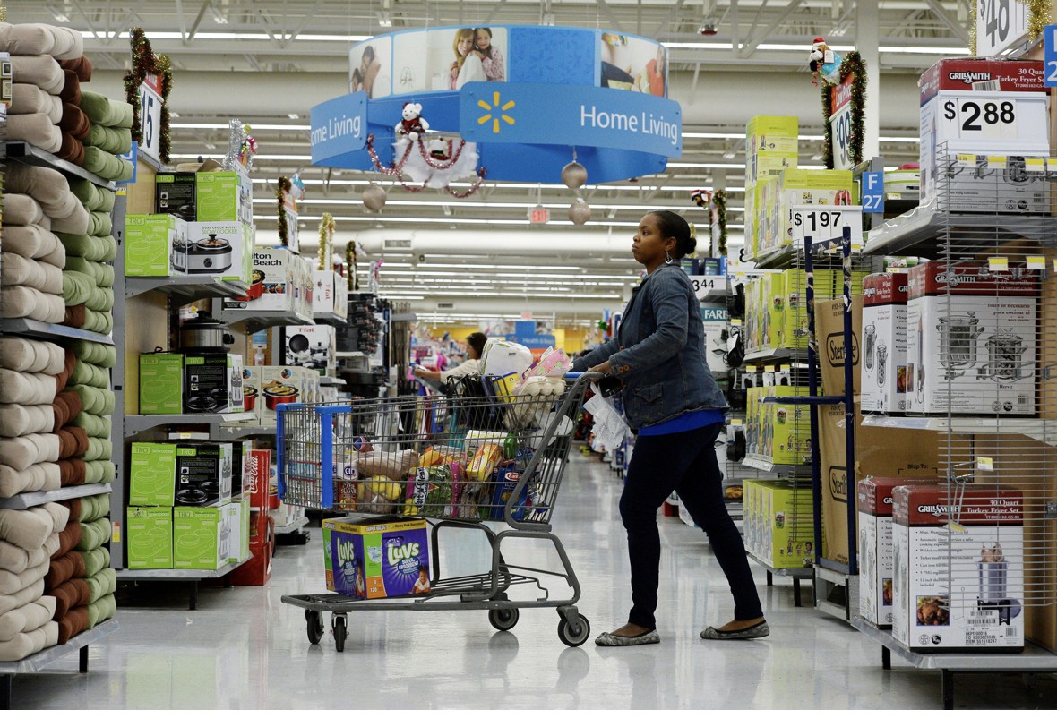 Người tiêu dùng có thể không ngại chi tiêu vào năm 2023. Anh: Reuters