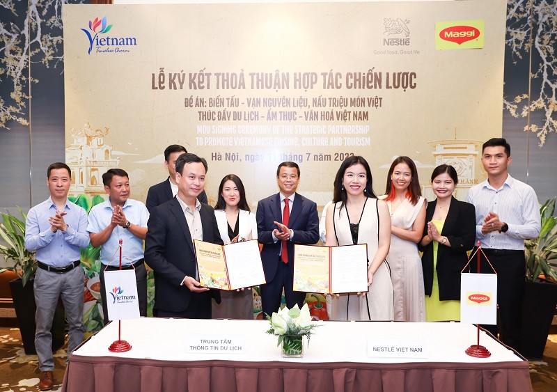 Lễ ký kết Thỏa thuận hợp tác chiến lược thúc đẩy du lịch - ẩm thực - văn hóa Việt Nam