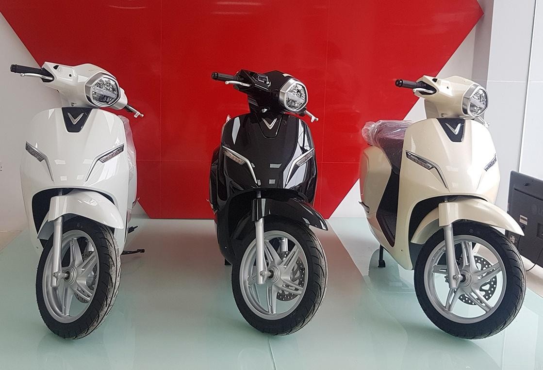 Vinfast ra mắt hai dòng xe máy điện mới và công bố mô hình mua sắm O2O   ÔtôXe máy  Vietnam VietnamPlus